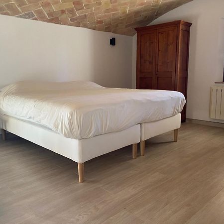 Can Massanet Llagostera Exteriér fotografie